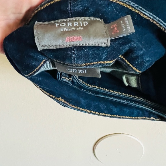 🥳SOLD🥳Jegging Skinny Super Soft High-Rise Jean💕 - Picture 7 of 9